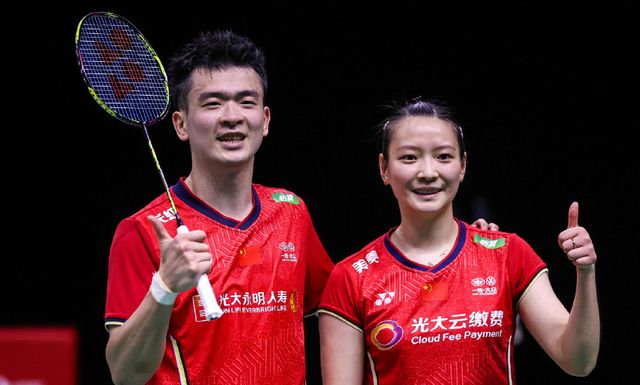 球迷对周琦 球迷对周琦